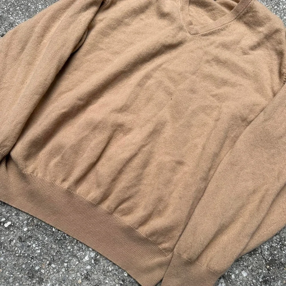 Tan Jos A Bank Italian Cashmere V-Neck Sweater Size XL